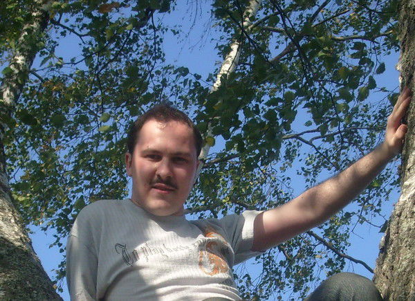 Александр Николаев