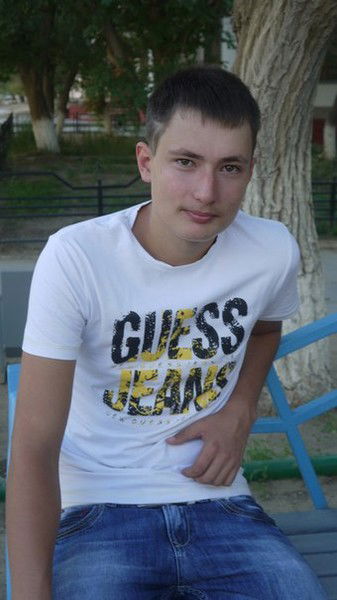 Владимир Уханев