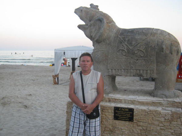 Анатолий Бондарь