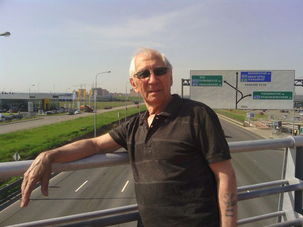 Юрий Фролов