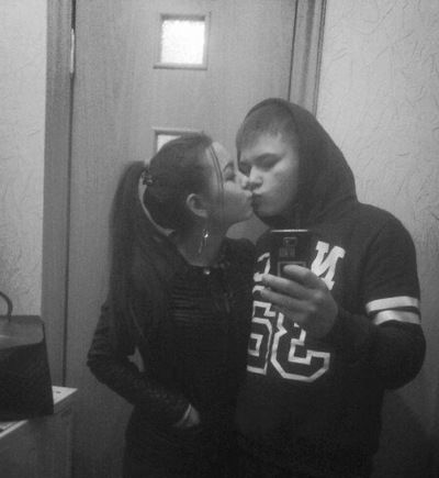 Костя Мельник