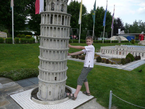 Никита Олейнич