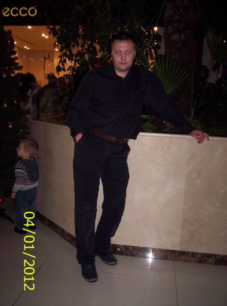 Дмитрий Комаров