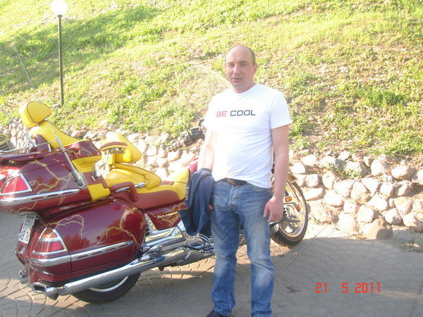 Дмитрий Сахаров