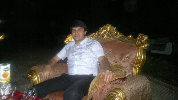 Султон Холов