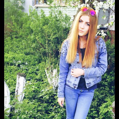 Анна Николашина