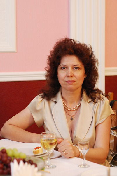 Елена Сухарева