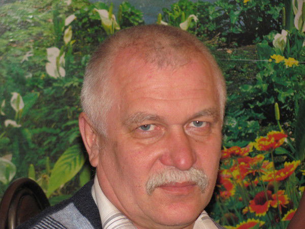 Василий Лайшев