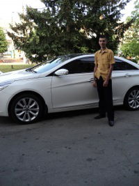 Андрей Ивахнюк