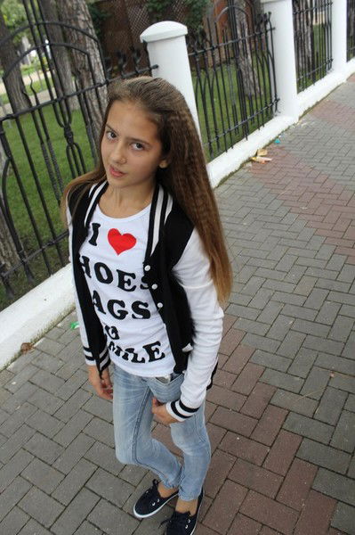 Анна Молитвик