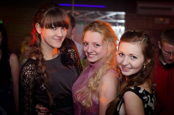 Алёна Широкая