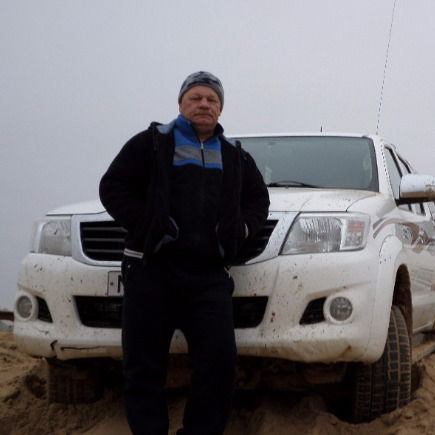 Сергей Комолов