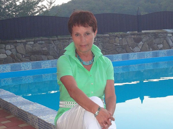 Анна Зенцова