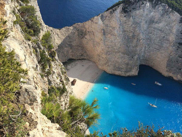 Айжана Мукатова