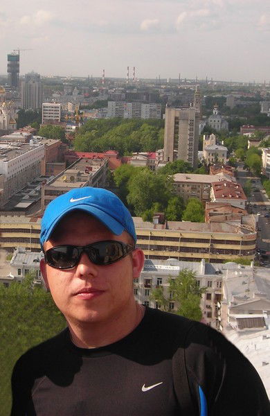 Максим Постовалов