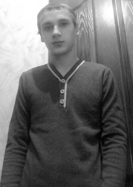 Павел Артемов