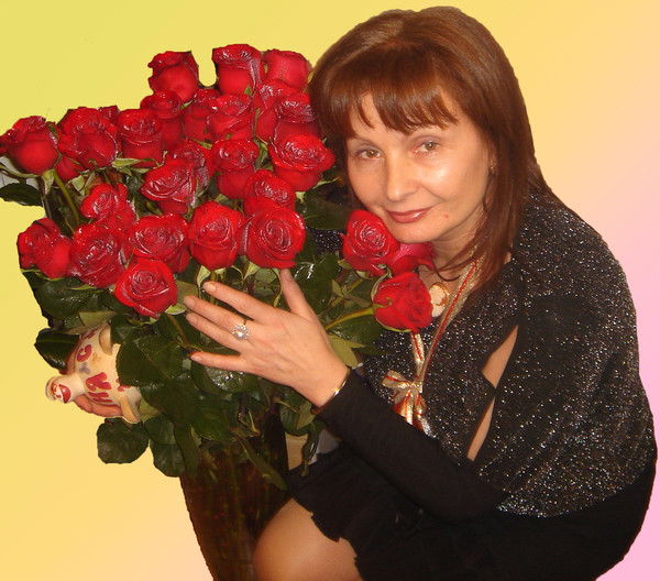 Елена Царакова