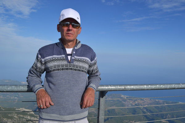 Андрей Зотов