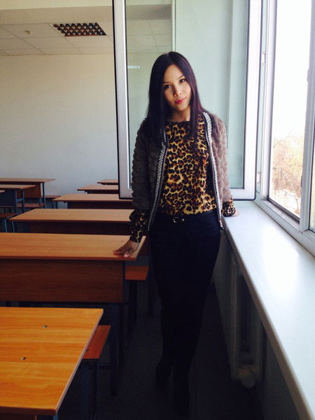 Жибек Дервизалиева