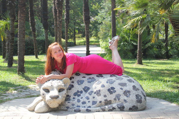 Наташа Попова