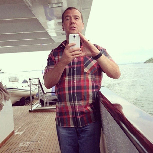 Андрей Мишин