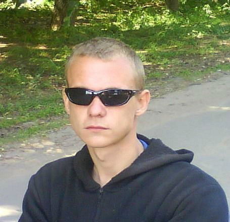 Александр Толоконников