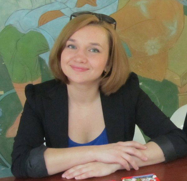 Елена Султанова