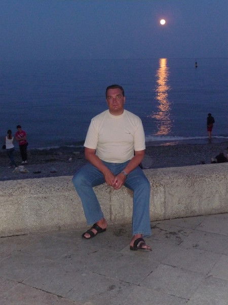 Олег Азаров