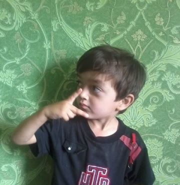 Акбар Холов