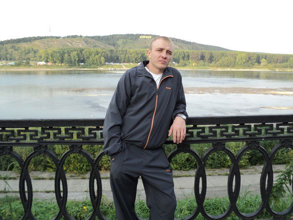 Артем Зырянов