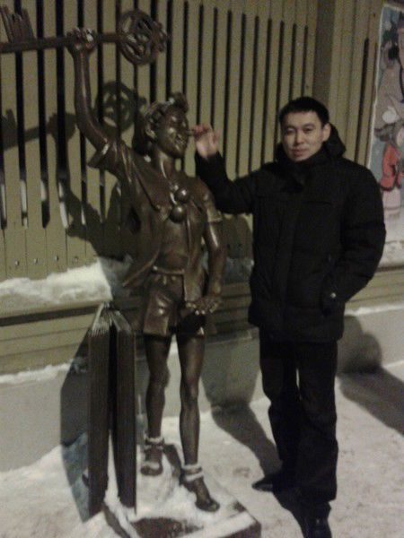 Айбек Изгалиев