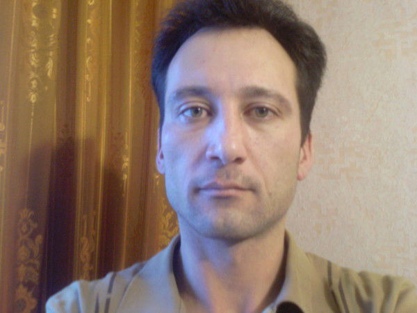 Олег Азаров