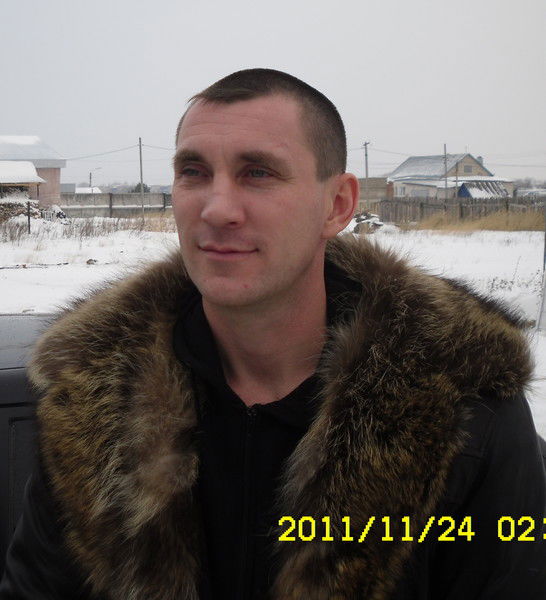 Леонид Чарыев