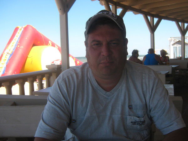 Денис Костин