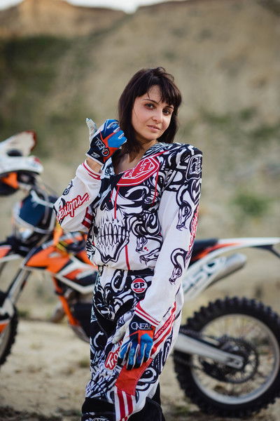 *алена* Iiiiiii