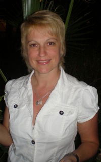 Оля Семенова