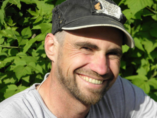 Юрий Чернов