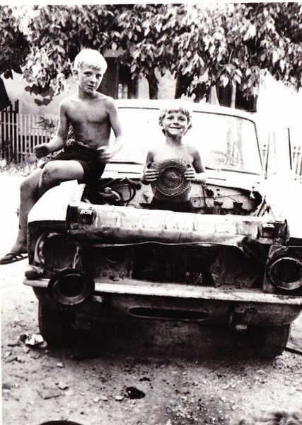 Антон Стрельников