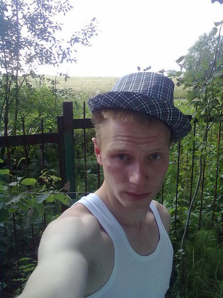 Руслан Шустов