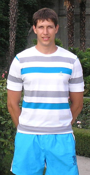 Александр Мотузов