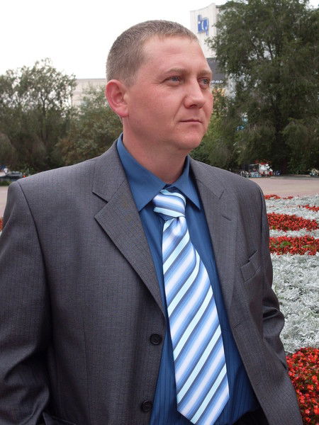 Игорь Попов