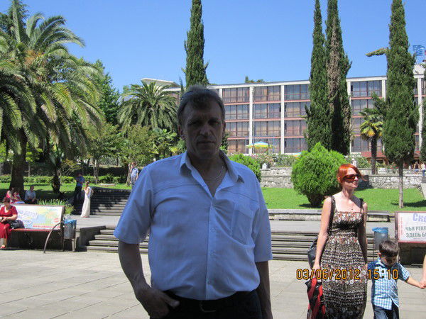 Леонид Шарапов