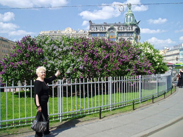 Нэлли Алешина