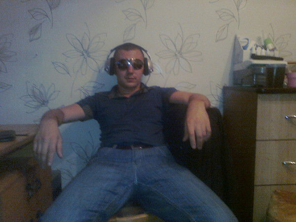 Дмитрий Неустроев