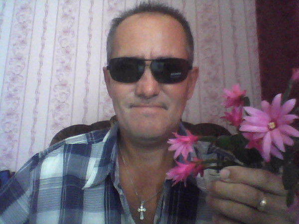 Леонид Бесфамильный..