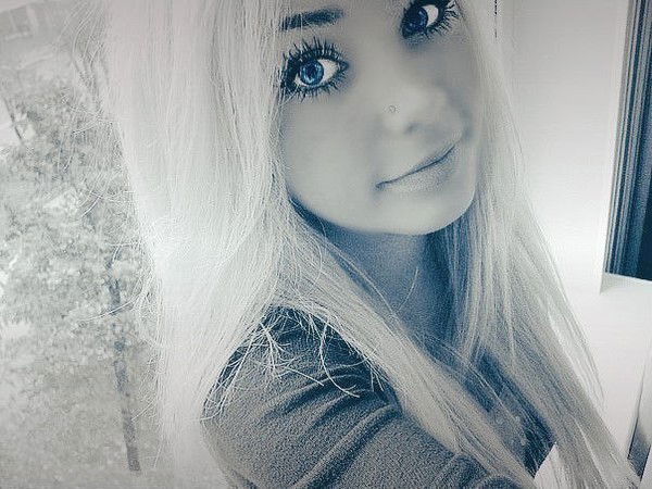 Kiss Mi Kiss You ___