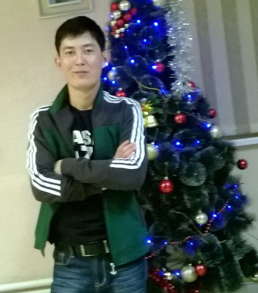 Махамбет Дауешев