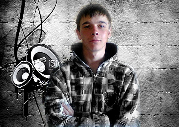 Роман Матерна