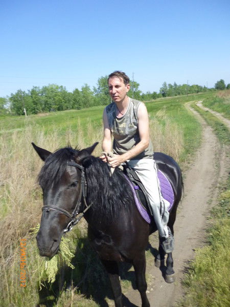 Олег Русаков