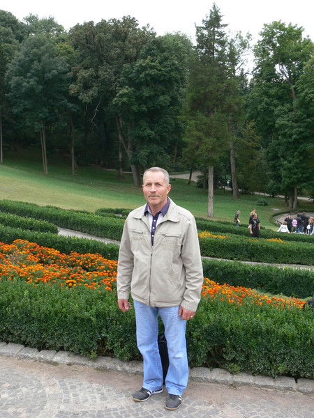 Владимир Ханас